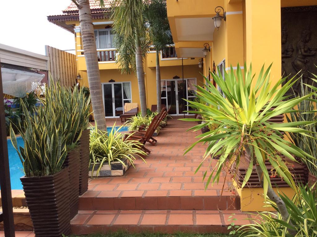 Ramchang Guesthouse Battambang Buitenkant foto